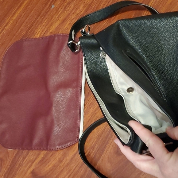 Thirty-one cross body purse bag -flaws Black Maroon - Picture 13 of 16